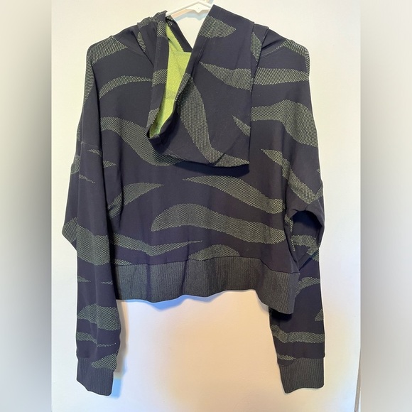 NWT Fabletics Joelle SculptKnit® Hoodie II Neon Zebra Black/Green Women Size L - Picture 7 of 9